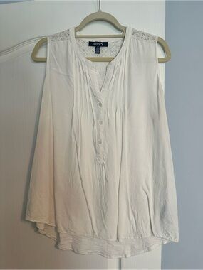Chaps White Lace Yoke Sleeveless Henley Camisole
